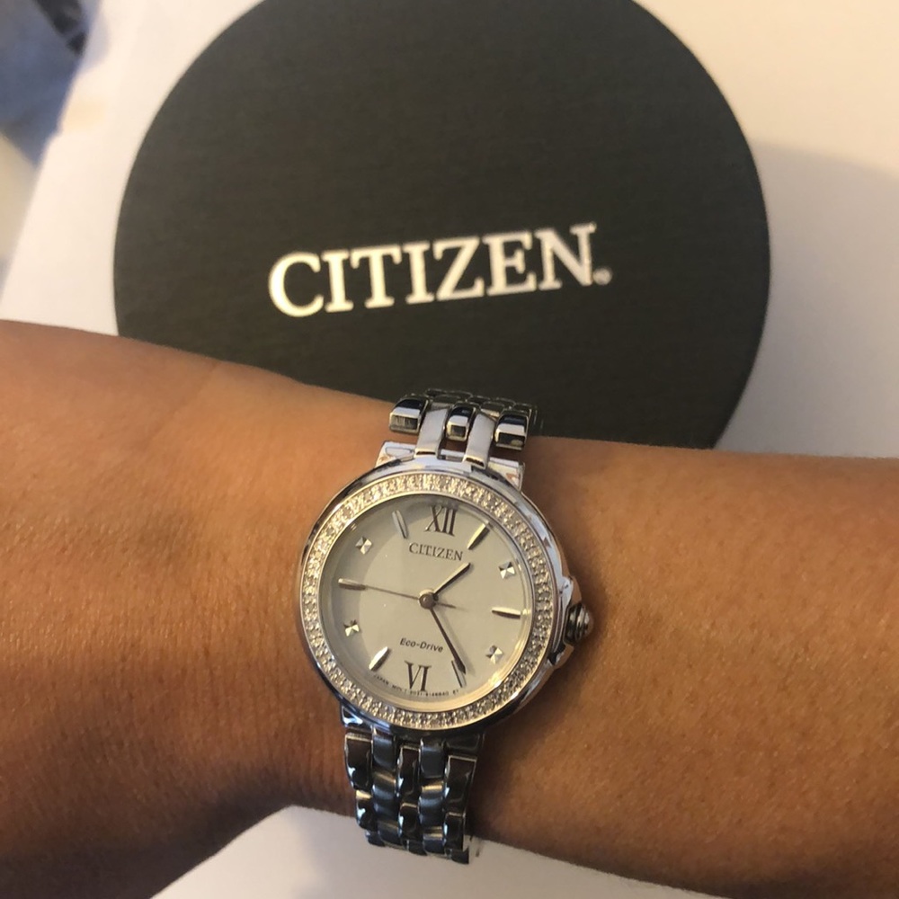 BRAND NEW Citizen eco drive watch - Picture 10 of 10